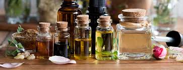 What Are Essential Oils and What Do They Do? (And Why Mānuka Oil Is in a Category of Its Own)