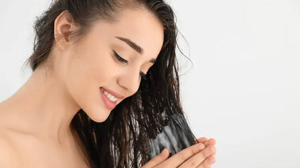 Mānuka Oil for Hair — Moisture, Growth, and Damage Repair